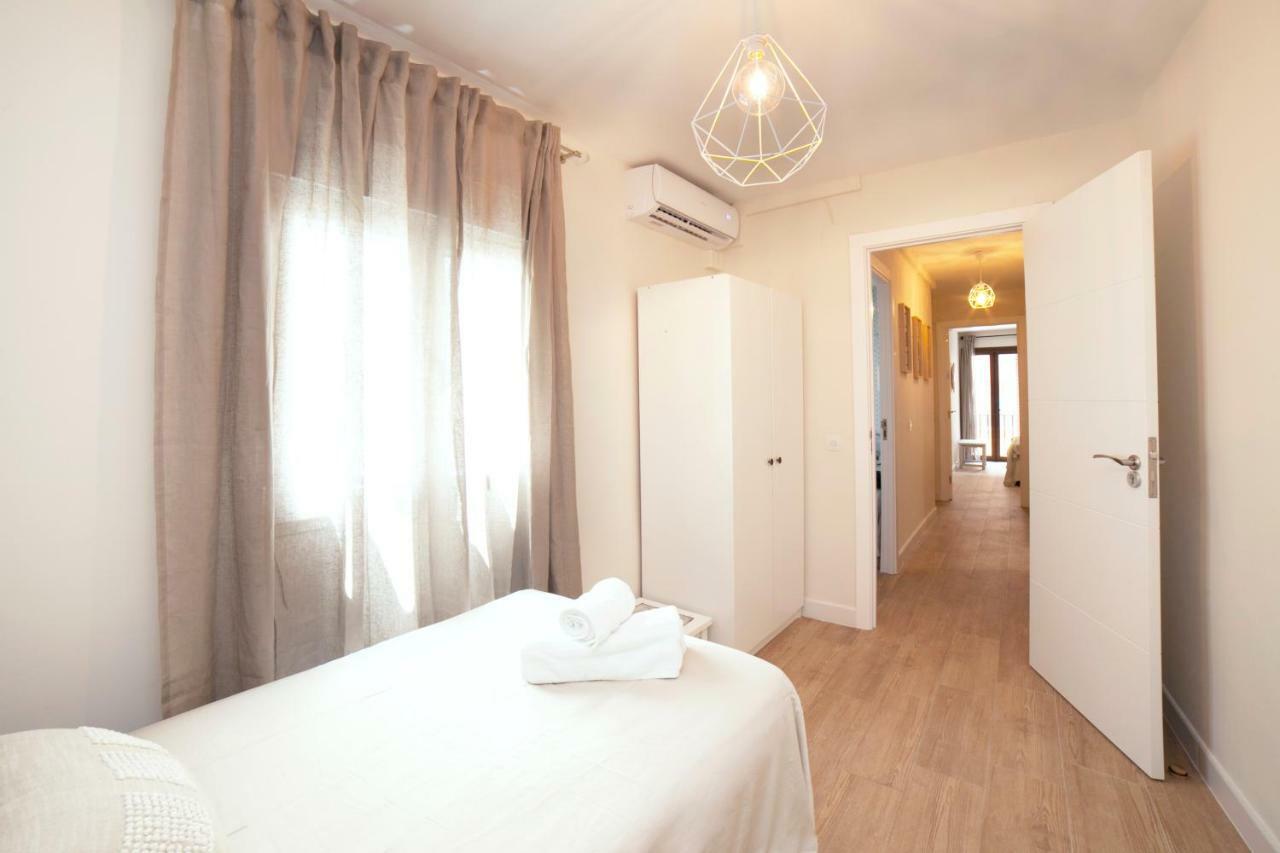 Alohamundi Pureza Apartment Севиля Екстериор снимка