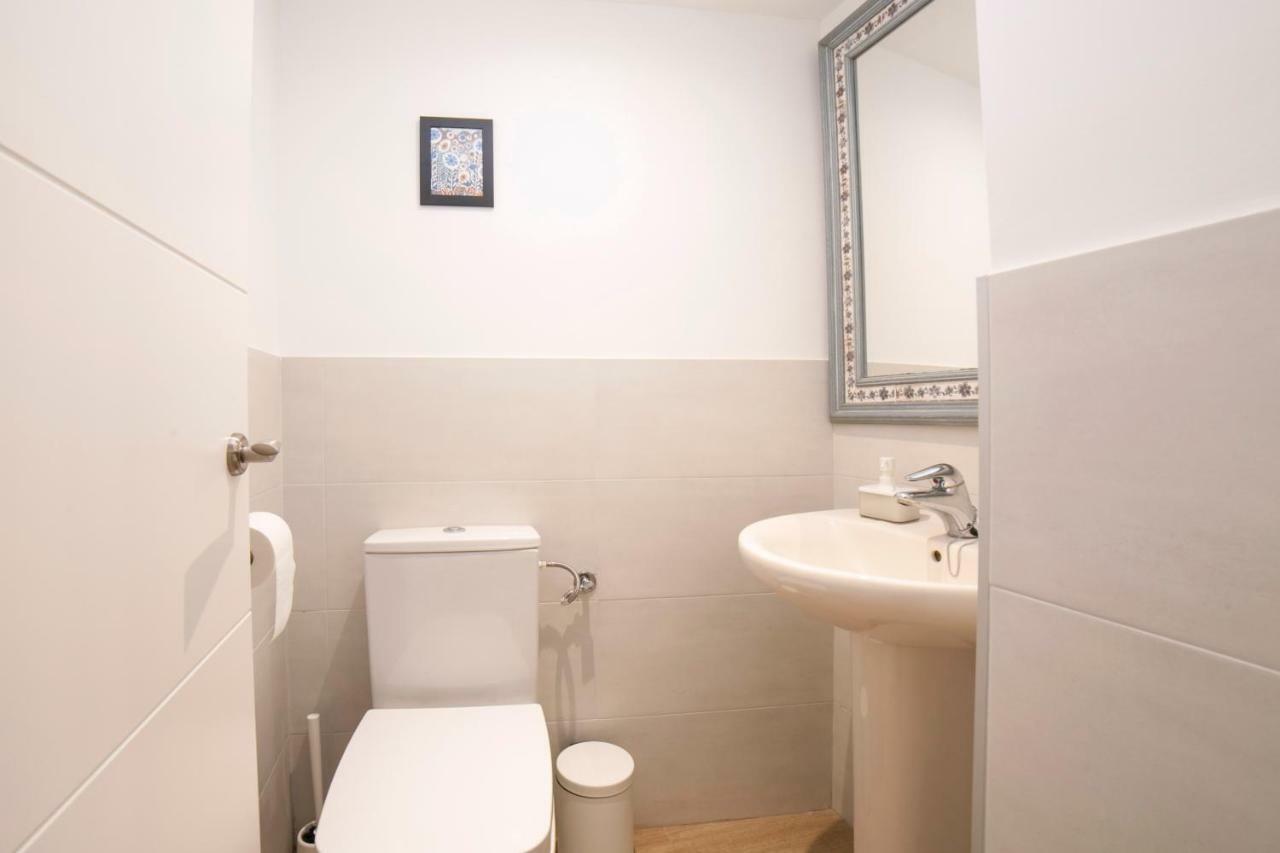 Alohamundi Pureza Apartment Севиля Екстериор снимка