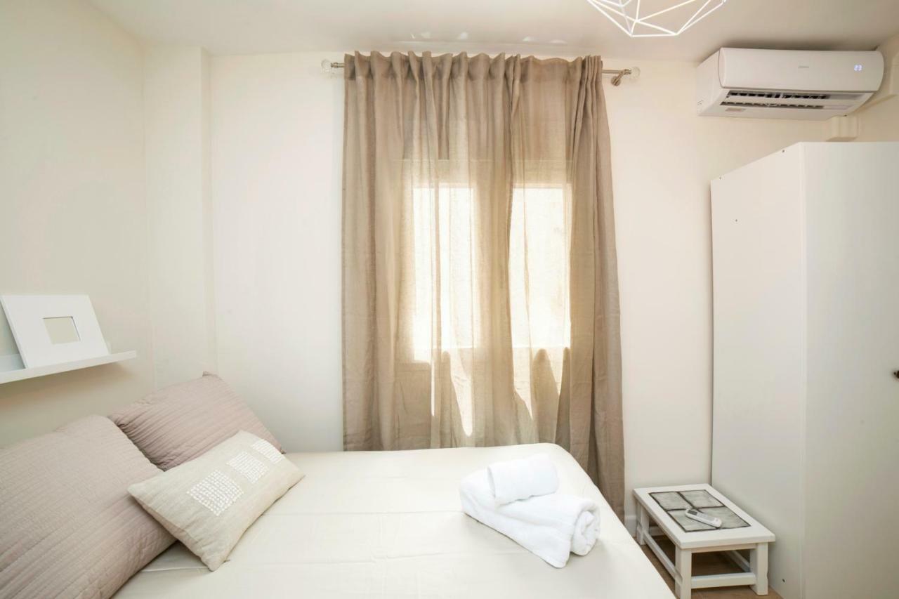 Alohamundi Pureza Apartment Севиля Екстериор снимка